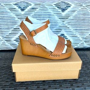 Women’s Lucky Brand Wedges Shoes Sandals Size 8